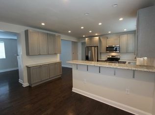 611 Blackburn Rd APT 1, Sewickley, PA 15143