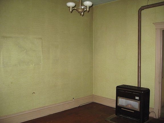 2nd image of 2742 S Kedvale Ave