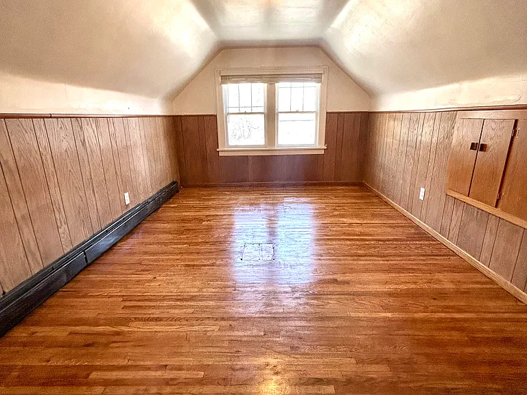 4541 Camden Ave N — Photo 11