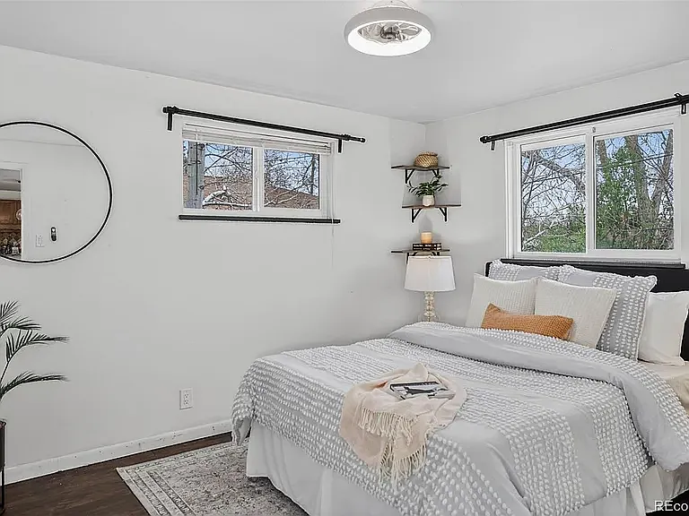 1616 S Balsam Ct — Photo 8