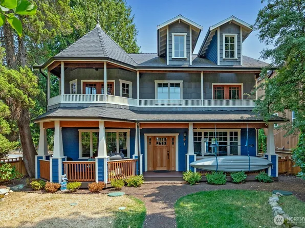 9556 Phinney Avenue N, Seattle, WA 98103