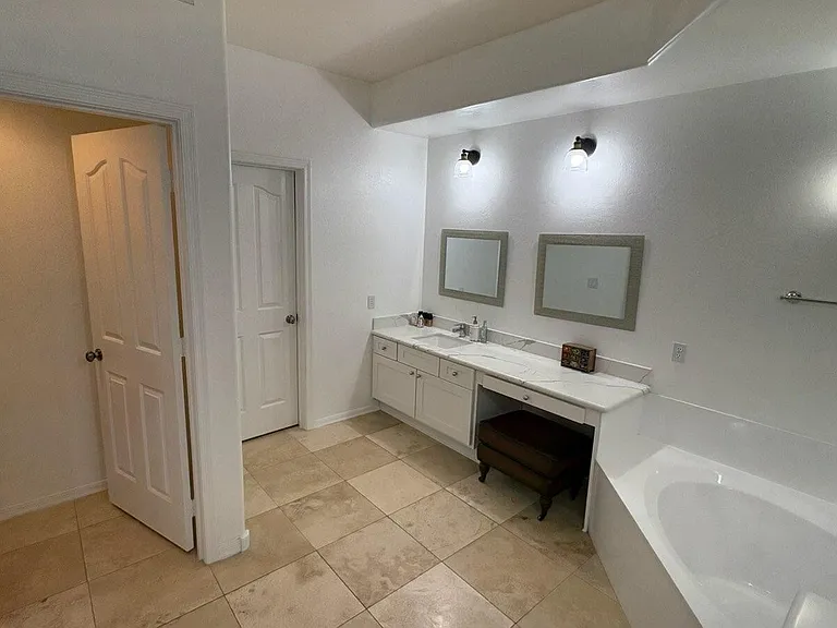 13980 E Kalil Dr — Photo 7