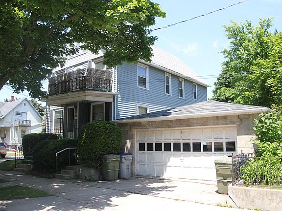 2nd image of 4014 W Saint Paul Ave