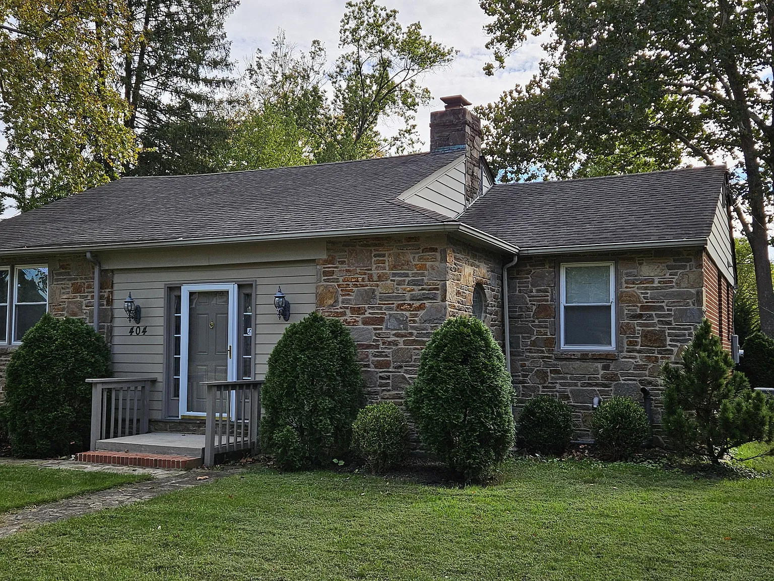 2 bed, 2.5 bath, 1400 sqft, $2,700 — Photo 1