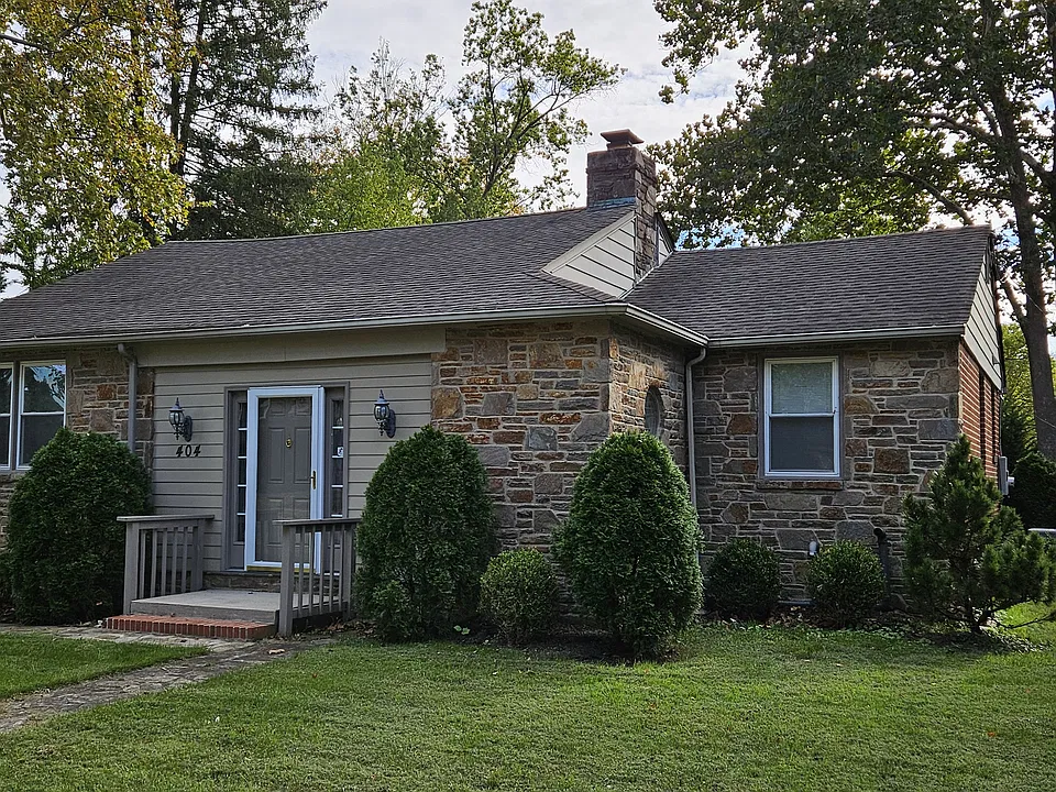 404 Irving Dr