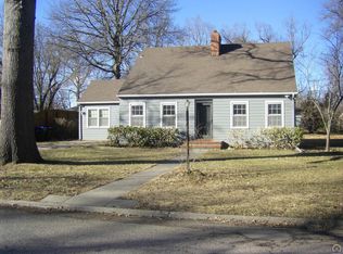 3320 SW 19th St, Topeka, KS 66604