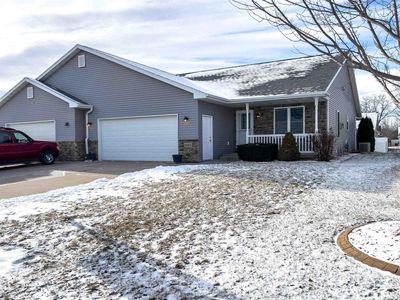 1593 REDWING DRIVE, Neenah, WI, 54956