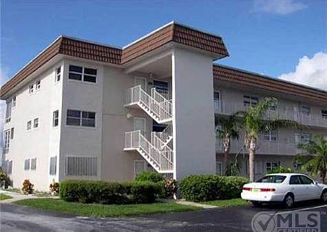 1st image of 1223 Bayshore Dr Unit 202