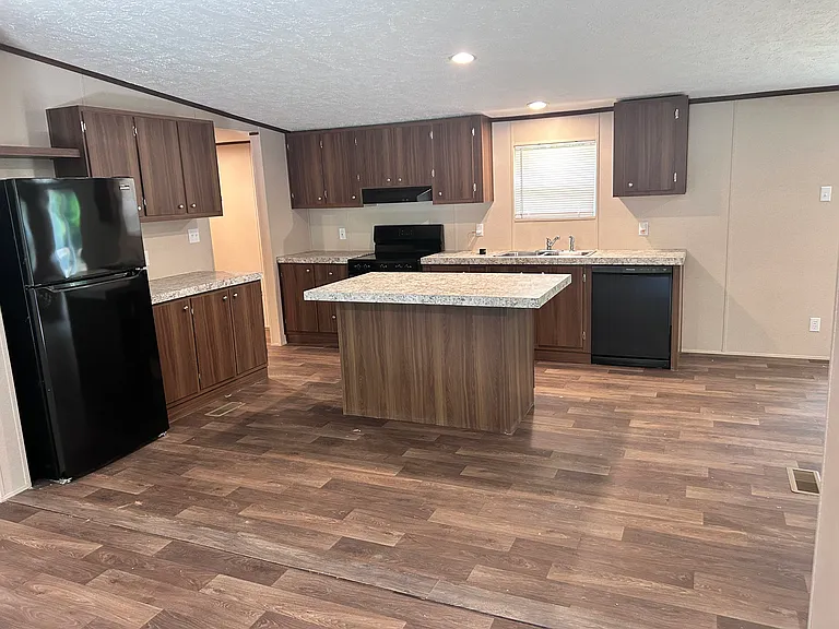 2642 Forbes Rd — Photo 9