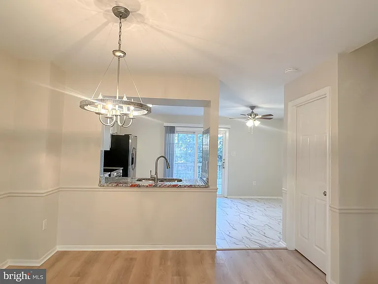 3451 Caledonia Cir — Photo 15