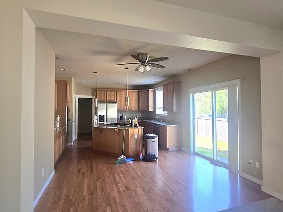 3rd image of 8609 184th Street Ct E