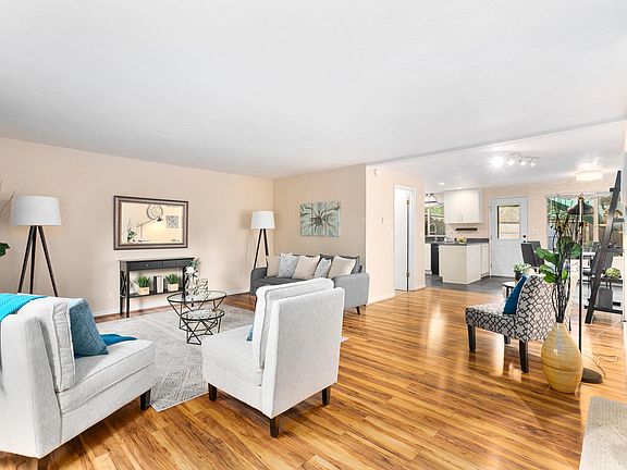 3rd image of 1717 150th Ave SE APT 16