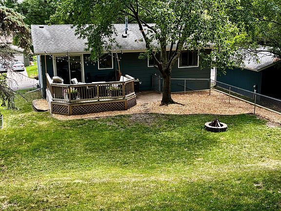 3rd image of 7020 Springhill Cir