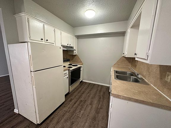 5th image of 6016 S Blackwelder Ave #13