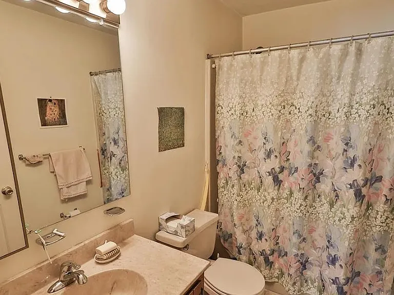 102 Drift Ct #B — Photo 6