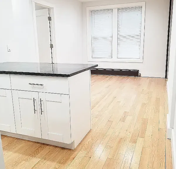 24-20 41st St #2N — Photo 2
