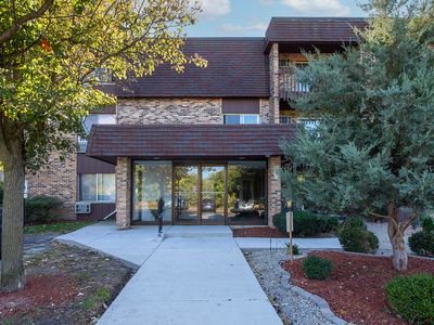 940 E Old Willow Rd APT 207, Prospect Heights, IL, 60070