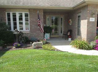 1009 Quail Ridge Cir, Beatrice, NE 68310