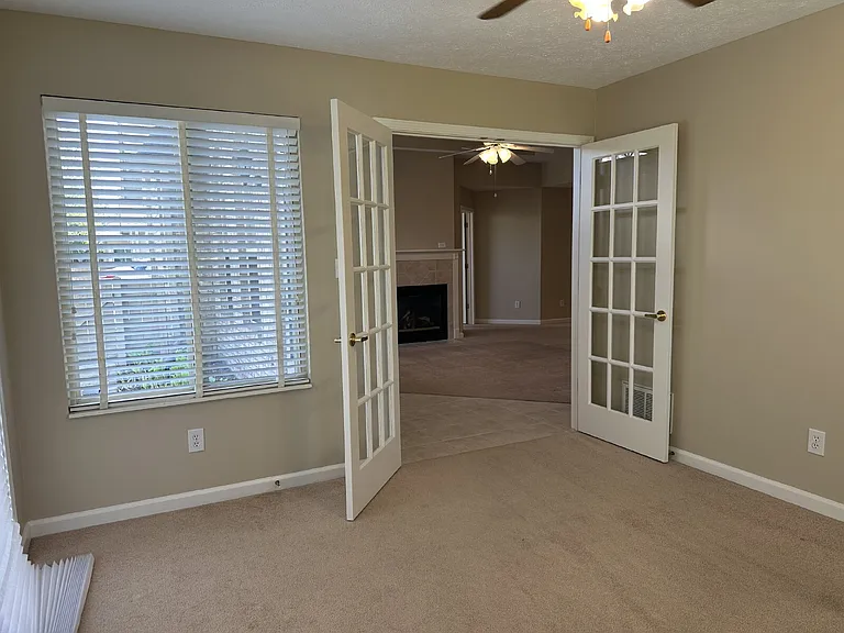 7686 Briarstone Ln — Photo 29