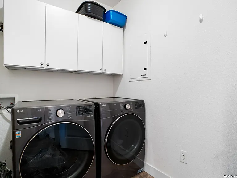 7342 Oak Manor Dr #1302 — Photo 23
