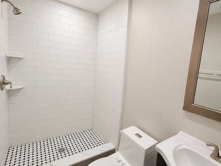 272 Maple Ave — Photo 10