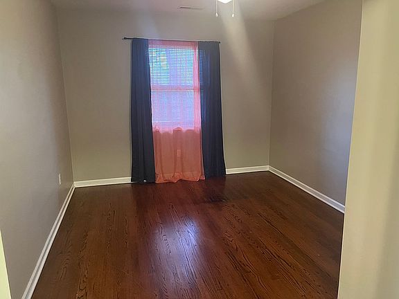 5th image of 230 Bon Air Ave