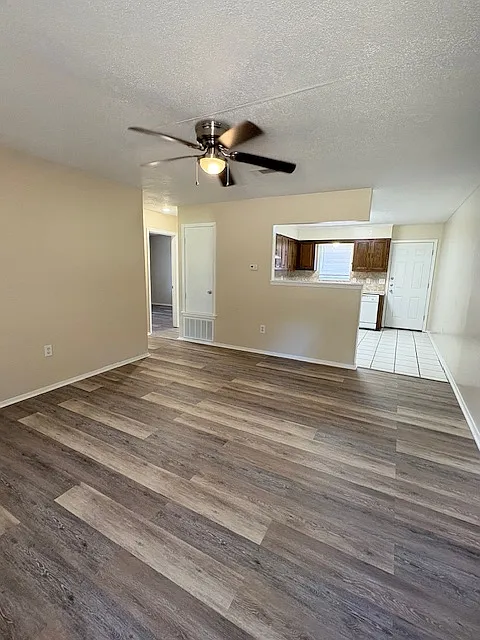 12161 Jaysid Street - 1 — Photo 3