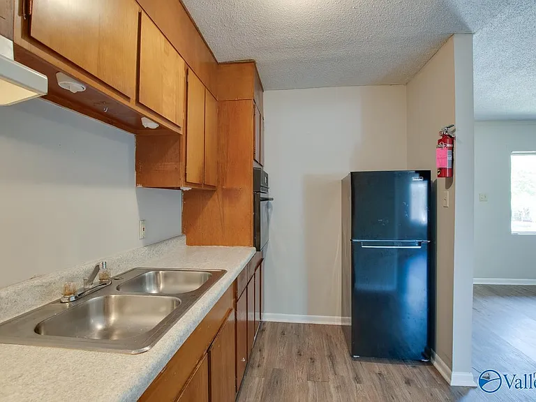 1330 Oshaughnessy Ave NE #A — Photo 22