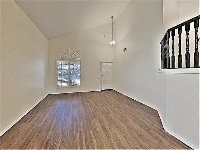 21182 N 62nd Ave — Photo 8
