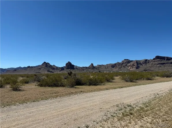 1 Arthurs Way, Golden Valley, AZ 86413