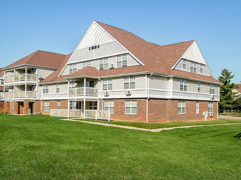 Town and Country Apartment