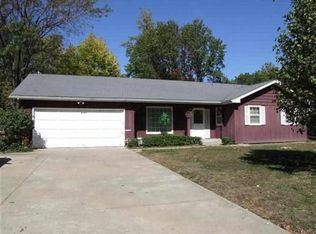 4404 SW 17th St, Topeka, KS 66604