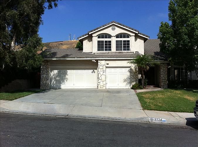 1st image of 3724 Canyon Dr