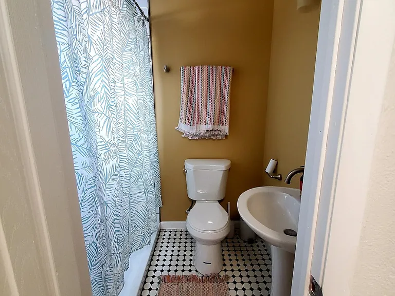 322.5 Morningside Dr SE — Photo 9