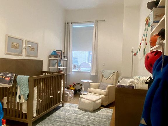 5th image of 7 E 19th St #2