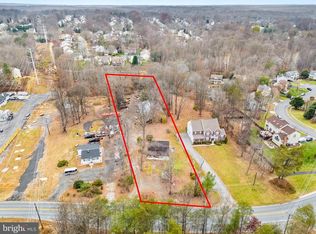 8906 Hooes Rd, Lorton, VA 22079