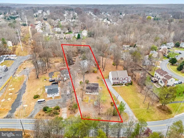 8906 Hooes Rd, Lorton, VA 22079