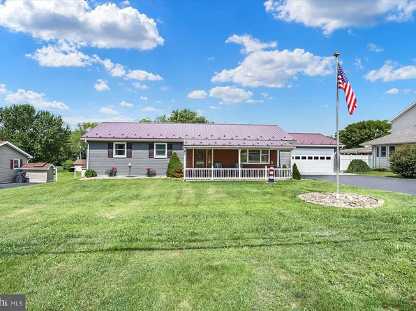 4342 Carlisle Rd, Gardners, PA 17324