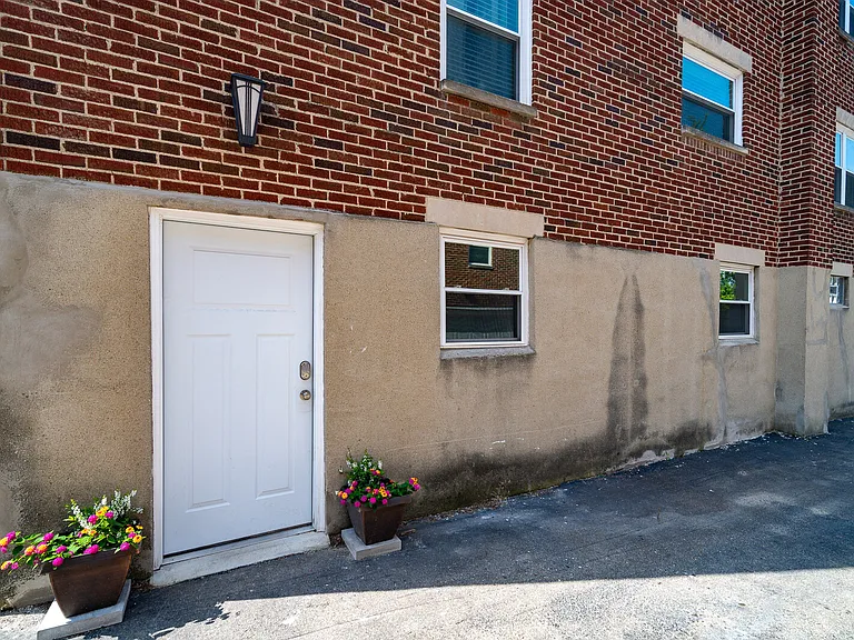 308 Constantia Ave #5 — Photo 16