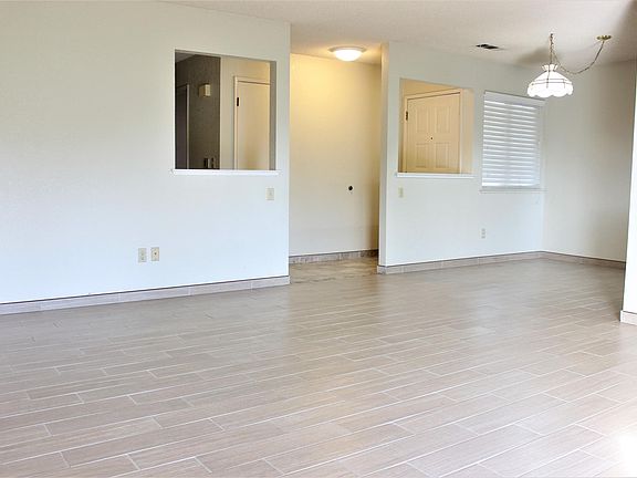 2nd image of 5490 E Illinois Ave