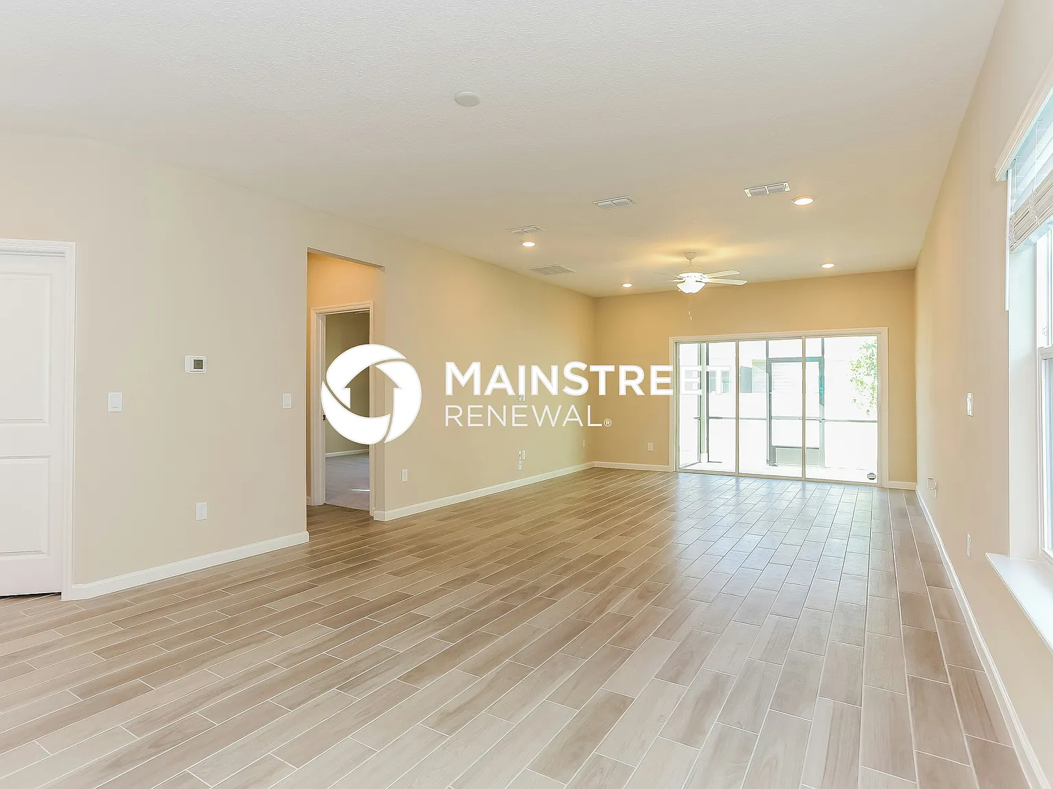 2123 Major Oak St — Photo 2
