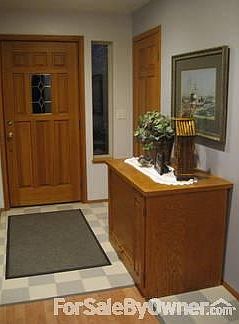 Main Entry
						:
						Solid fir doors throughout house, tile floor, attaches to laundry/mud room.