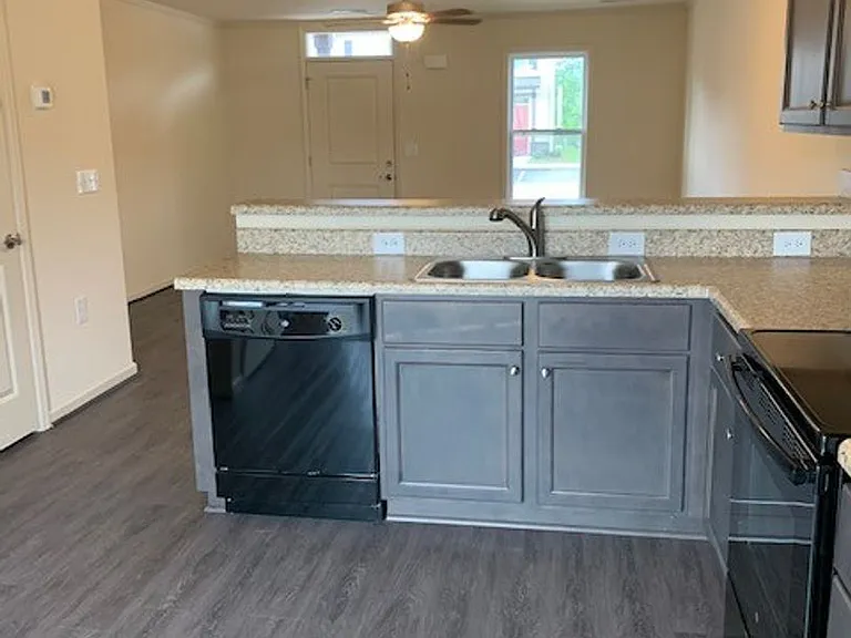 428 Sullivan Loop Rd — Photo 8