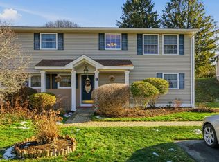 5 Leland Point Dr #5, Portsmouth, RI 02871
