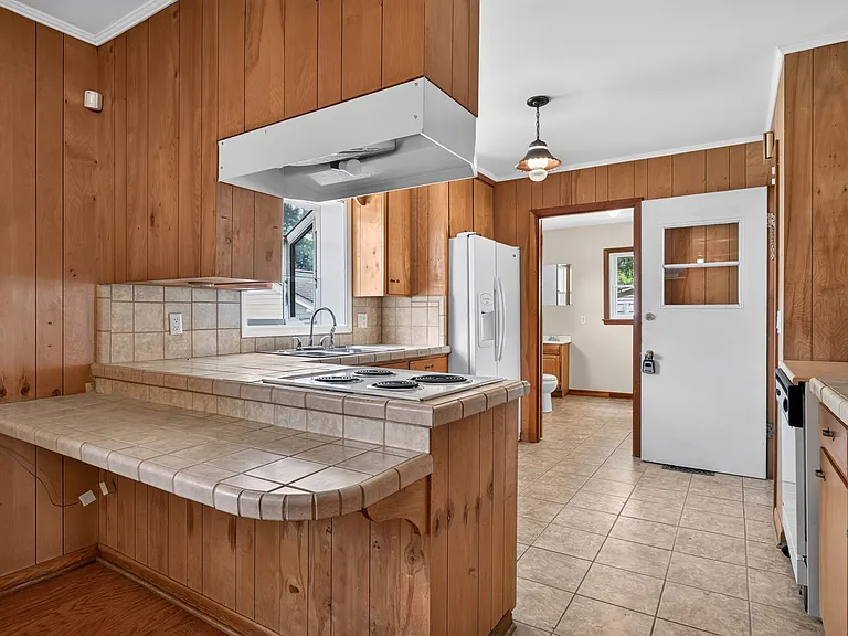 418 Polk St — Photo 9