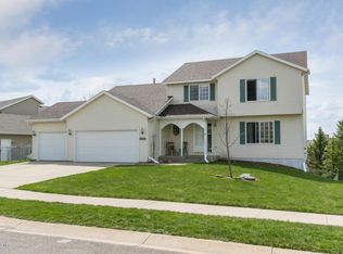 4356 Savannah Dr NW, Rochester, MN 55901