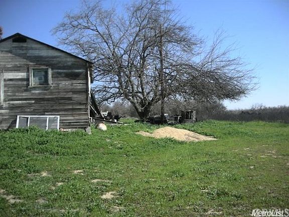 3rd image of 11244 Bell Dr