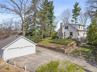 4710 Brunk Dr, Otter Lake, MI 48464