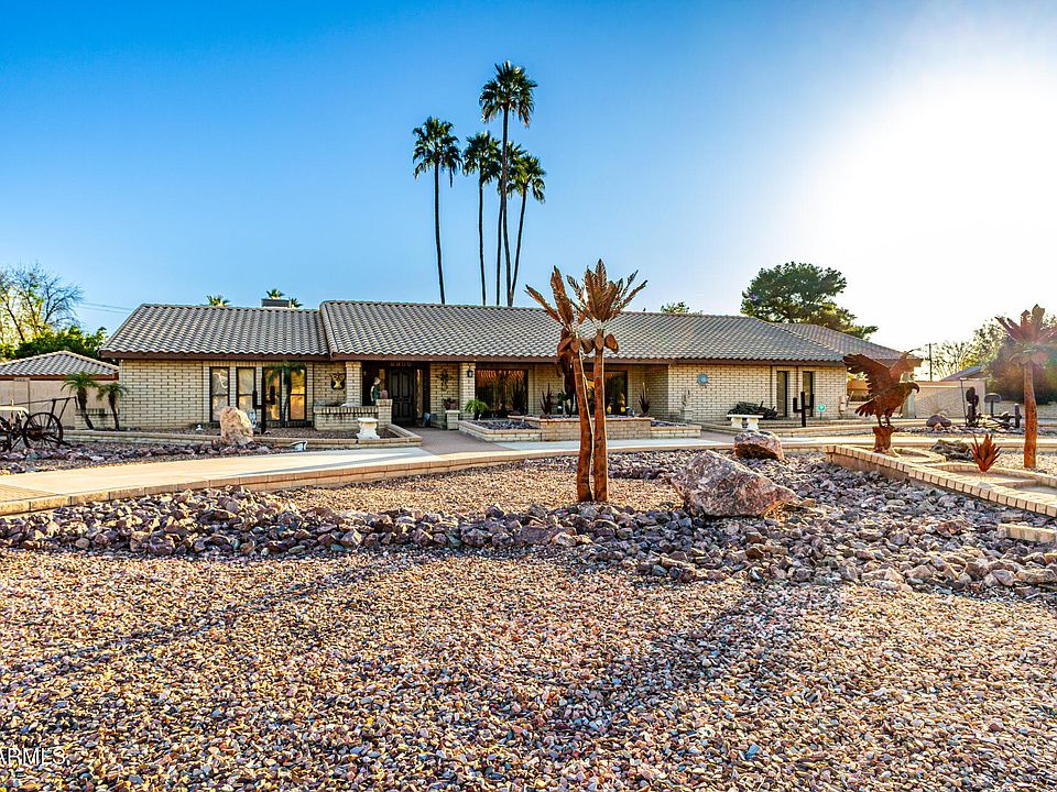 1st image of 6955 W CALAVAR Road