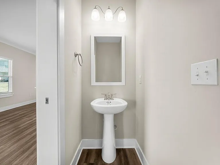 338 Date Palm Ln — Photo 8